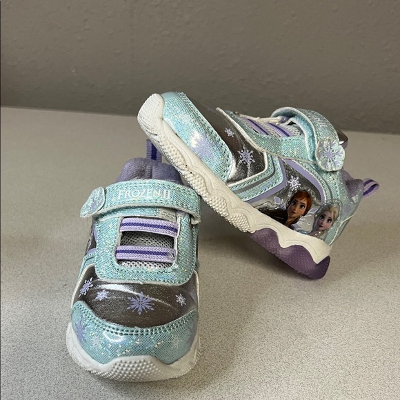 Frozen Kids Shoes - Silver and Purple - Picture 5 of 5